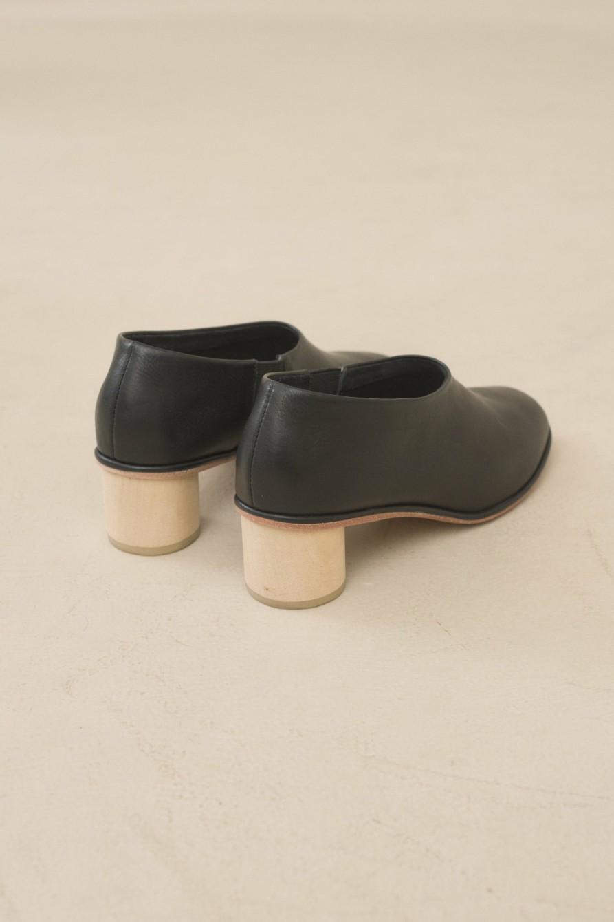 SHOE LAUREN MANOOGIAN | Dowel Heel